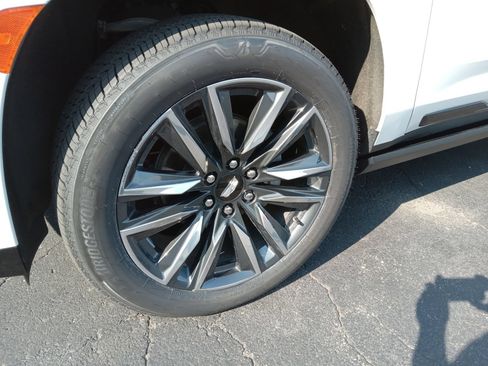 Certified 2024 Cadillac Escalade Sport Platinum AWD/4WD image 7