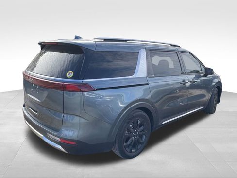 Certified 2022 Kia Carnival SX Prestige image 7