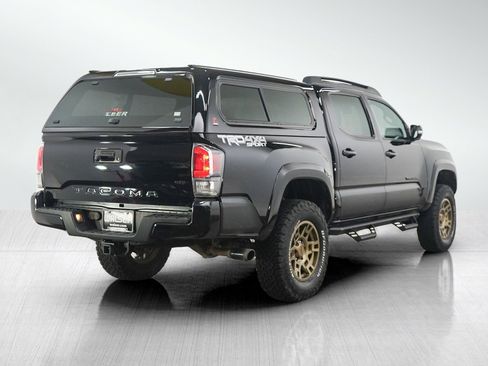 Used 2022 Toyota Tacoma TRD Sport AWD/4WD image 5