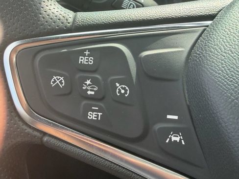 Used 2024 Chevrolet Equinox LS w/ LS Convenience Package FWD image 27
