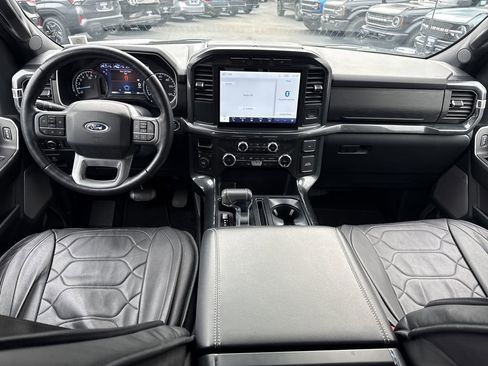 Used 2022 Ford F150 XLT w/ Equipment Group 302A High image 11