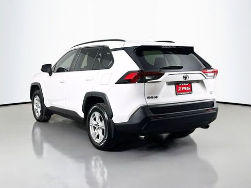 Used 2021 Toyota RAV4 XLE w/ XLE Grade Weather Package AWD/4WD image 3