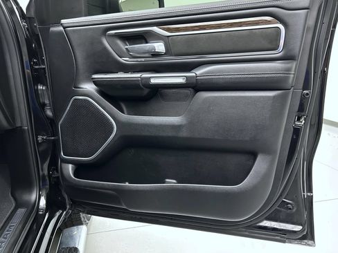 Used 2020 RAM 1500 Laramie AWD/4WD image 16