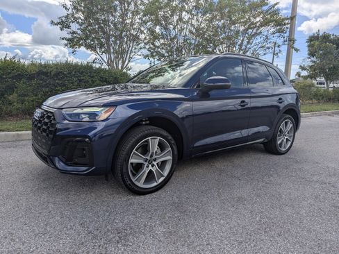 Certified 2025 Audi Q5 2.0T Premium w/ Convenience Plus Package image 8