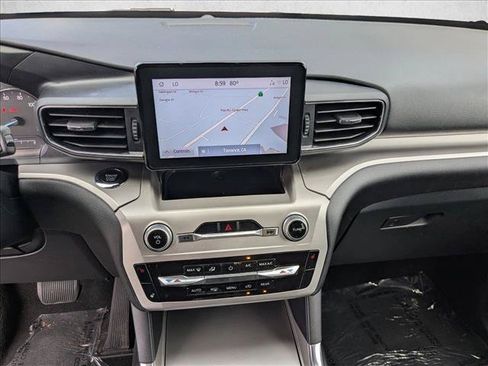Used 2022 Ford Explorer XLT w/ Equipment Group 202A RWD image 13