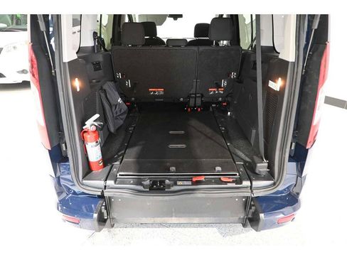 Used 2018 Ford Transit Connect XLT image 24