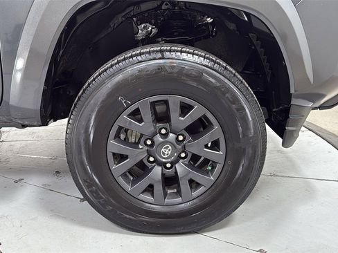 Certified 2023 Toyota Tacoma SR5 w/ Technology Package image 21