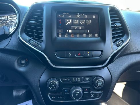 Certified 2021 Jeep Cherokee Latitude Lux image 22