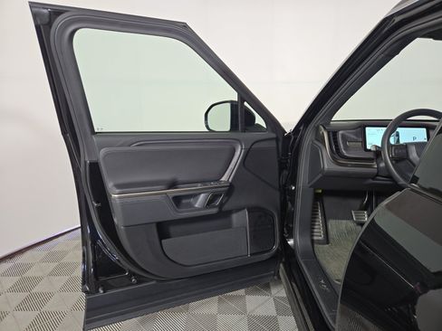 Used 2024 Rivian R1S Adventure AWD/4WD image 16