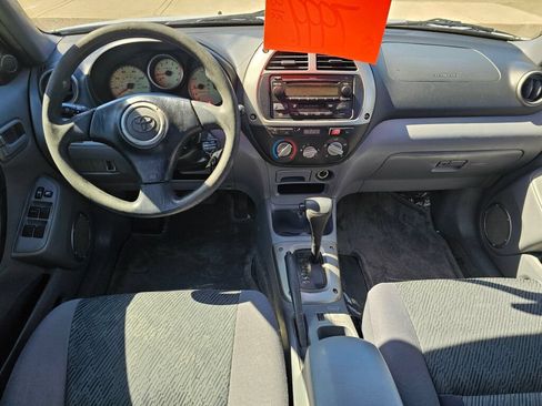 Used 2003 Toyota RAV4 4WD image 22