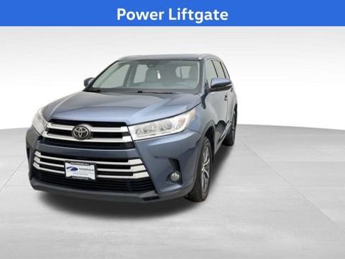 Used 2017 Toyota Highlander XLE image 8
