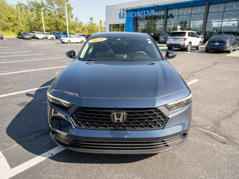 Used 2025 Honda Accord SE image 2