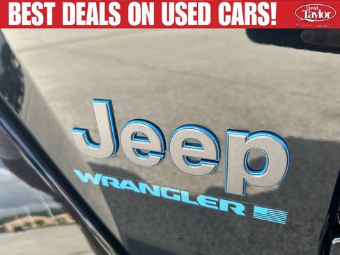 Used 2025 Jeep Wrangler Unlimited Sahara AWD/4WD image 42