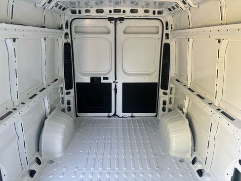 New 2025 RAM ProMaster 2500 w/ Convenience Group image 18