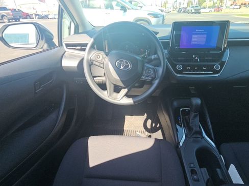 Certified 2026 Toyota Corolla LE w/ LE Premium Package FWD image 9