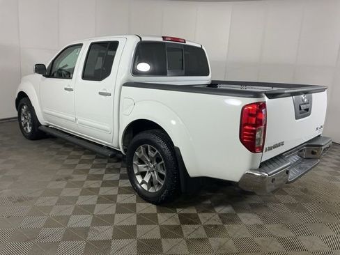 Used 2019 Nissan Frontier SL image 9