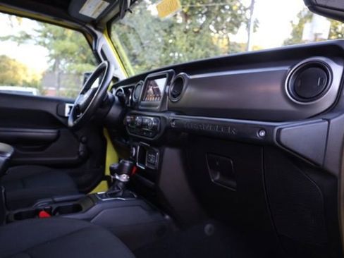 Used 2022 Jeep Wrangler Unlimited Willys image 37