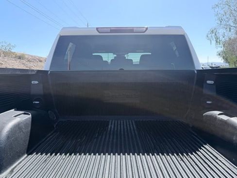 Used 2024 GMC Sierra 1500 SLT image 31