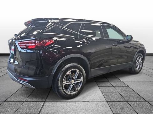 Used 2025 Chevrolet Blazer LT FWD image 5