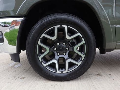 Used 2026 RAM 1500 Laramie AWD/4WD image 29