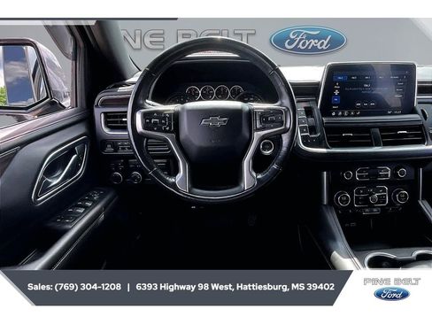 Used 2021 Chevrolet Tahoe Z71 w/ Z71 Signature Package AWD/4WD image 5
