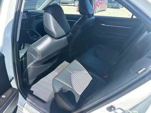 Used 2023 Toyota Camry SE w/ Convenience Package FWD image 7