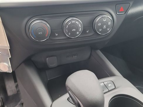 New 2026 Chevrolet Trax LS w/ LS Convenience Package image 22