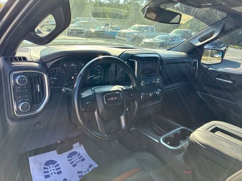 Used 2021 GMC Sierra 1500 AT4 w/ AT4 Value Package AWD/4WD image 10