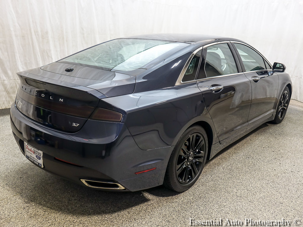 Used 2013 Lincoln MKZ FWD image 8