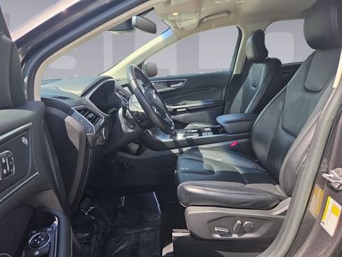 Used 2019 Ford Edge Titanium AWD/4WD image 10