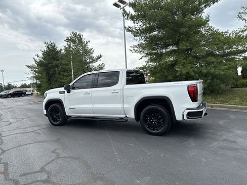 Used 2022 GMC Sierra 1500 Elevation w/ LPO, Elevation Black Package AWD/4WD image 3