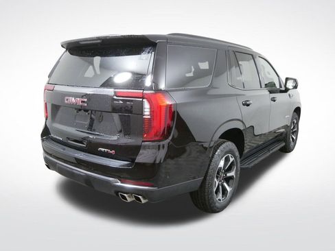 Used 2025 GMC Yukon AT4 AWD/4WD image 4