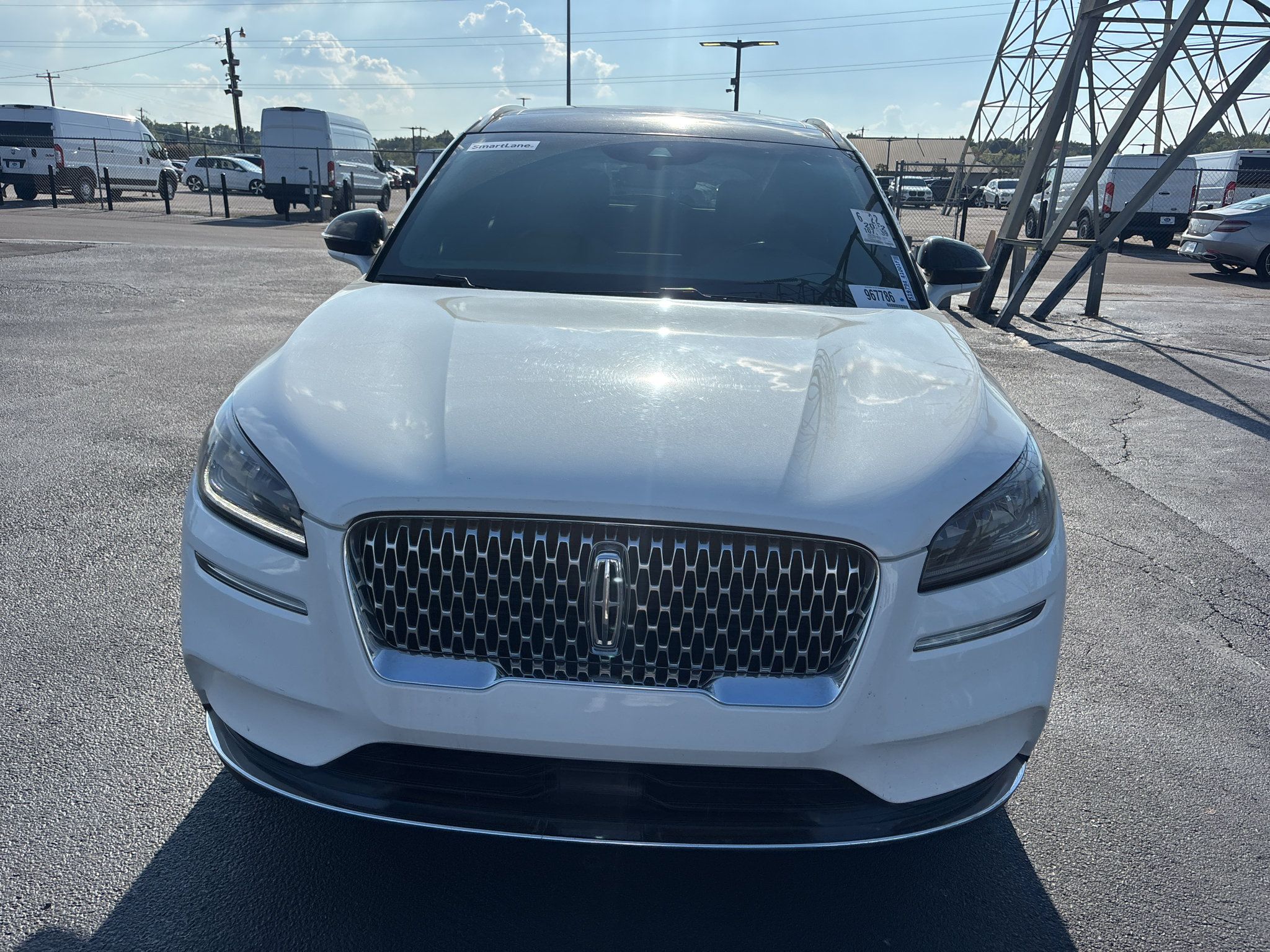 Used 2022 Lincoln Corsair Reserve w/ Elements Package FWD image 17