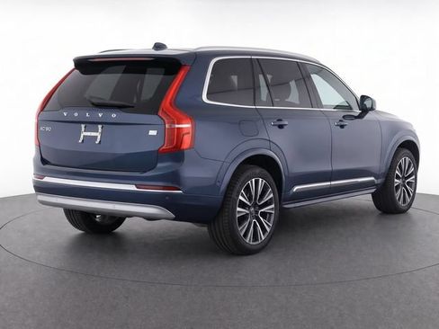 Used 2022 Volvo XC90 T8 Inscription Expression w/ Climate Package AWD/4WD image 3