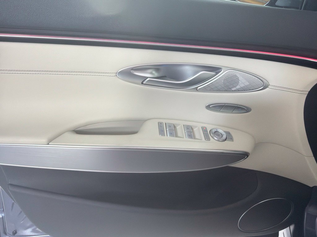 New 2027 Genesis GV70 2.5T Select AWD/4WD image 11