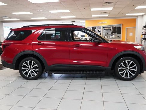 Used 2020 Ford Explorer ST image 13