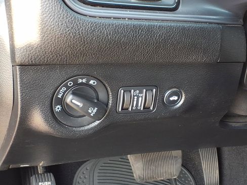 Used 2023 Dodge Challenger SXT w/ Blacktop Package image 7