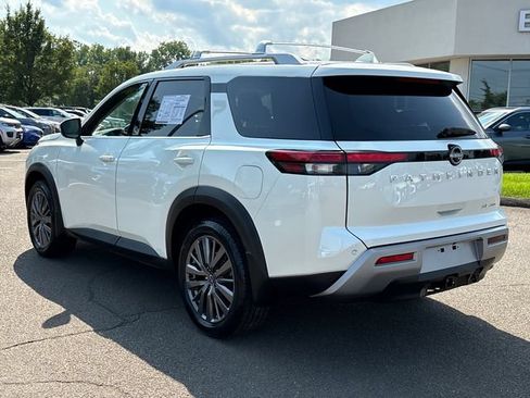 Certified 2023 Nissan Pathfinder SL w/ SL Premium Package AWD/4WD image 4