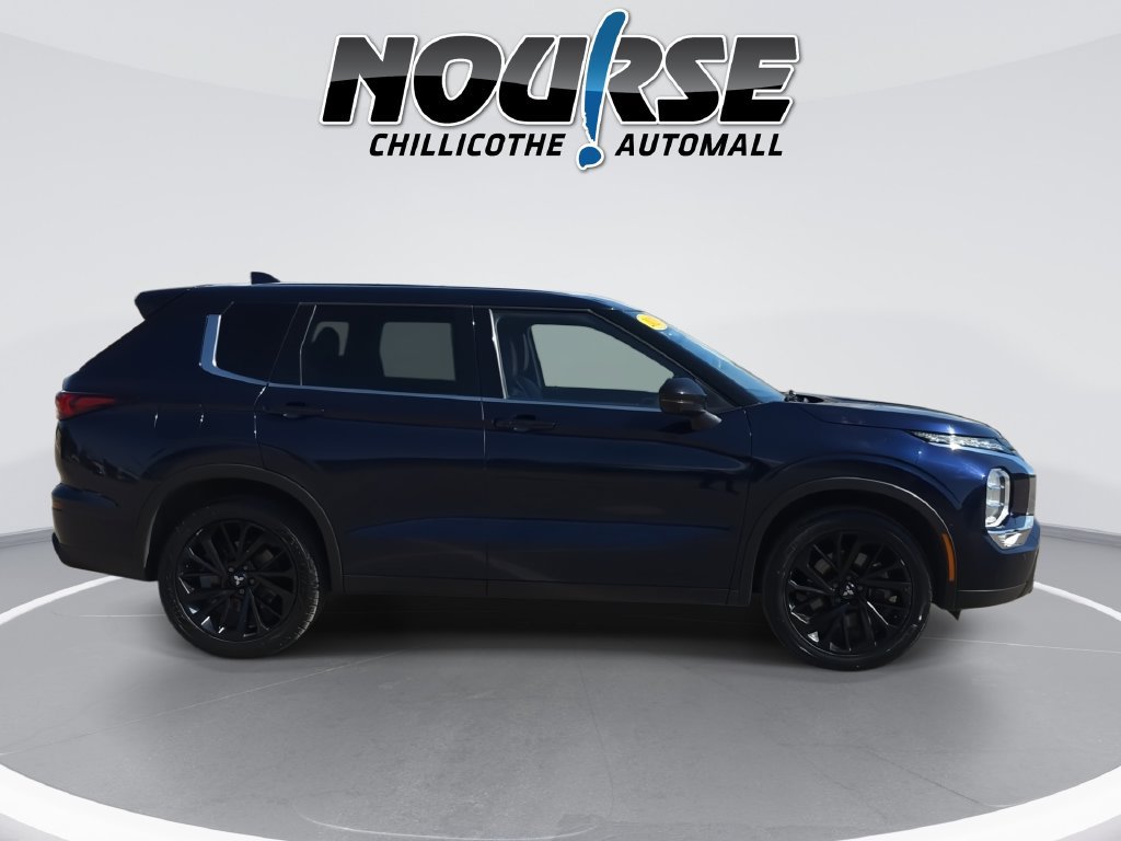 Used 2023 Mitsubishi Outlander SE FWD image 9