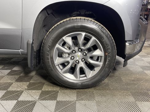 Used 2021 Chevrolet Silverado 1500 LT w/ Bed Protection Package image 9