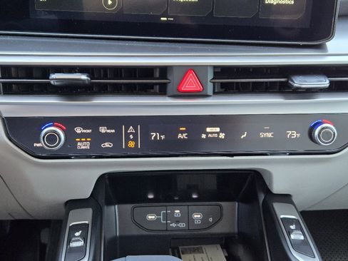 New 2026 Kia Sorento EX image 14