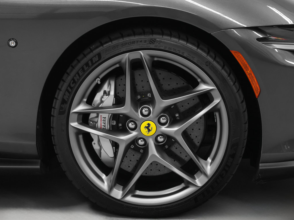 Certified 2024 Ferrari Roma Spider RWD image 12