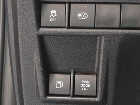 Certified 2025 Toyota Sienna XSE w/ XSE Premium Package AWD/4WD image 19