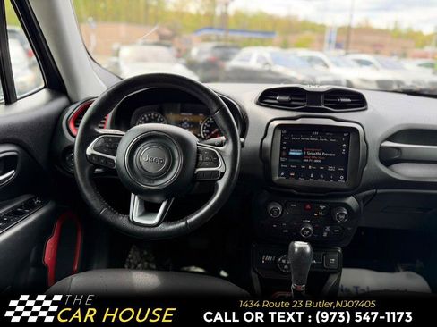 Used 2021 Jeep Renegade Trailhawk AWD/4WD image 22