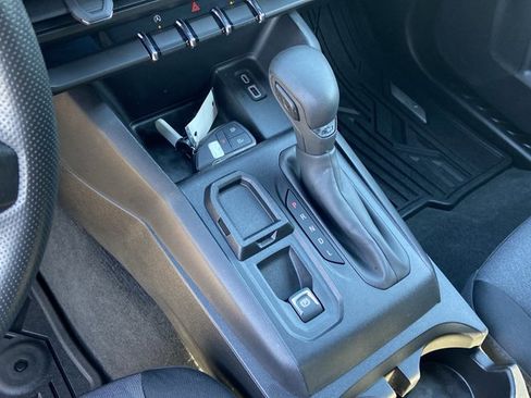 Used 2024 Chevrolet Colorado W/T image 23