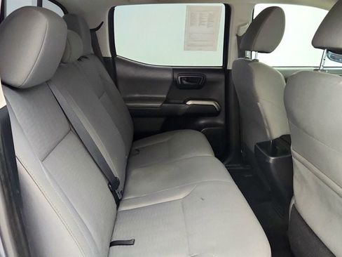 Used 2018 Toyota Tacoma SR5 image 22