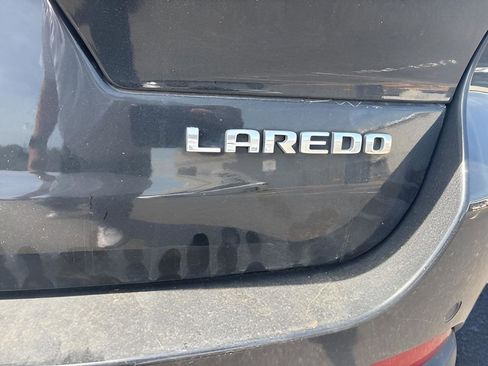 Used 2024 Jeep Grand Cherokee L Laredo image 9