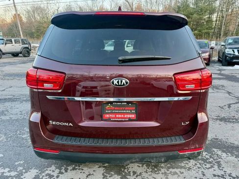 Used 2019 Kia Sedona LX image 7