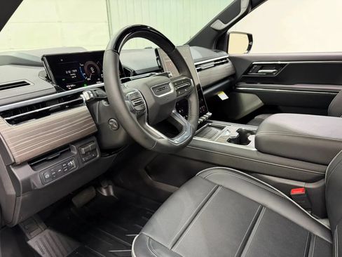 Used 2026 GMC Sierra EV Denali AWD/4WD image 12