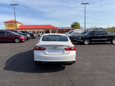 Used 2016 Chevrolet Malibu Premier w/ Driver Confidence Package II FWD image 4